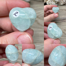 Bild in Galerie-Viewer laden, Aquamarine Pocket Hearts