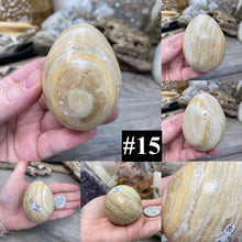 Bild in Galerie-Viewer laden, Onyx 2.5" Eggs from Mexico