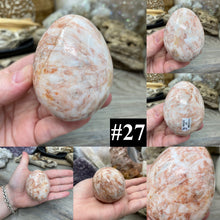 Bild in Galerie-Viewer laden, Onyx 2.5" Eggs from Mexico