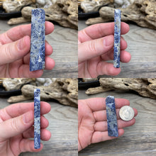 Bild in Galerie-Viewer laden, Sodalite Small Rough Slabs Set #04