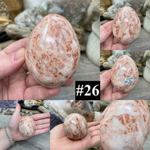 Bild in Galerie-Viewer laden, Onyx 2.5" Eggs from Mexico