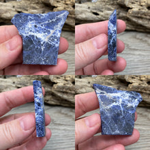 Bild in Galerie-Viewer laden, Sodalite Small Rough Slabs Set #08