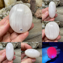Load image into Gallery viewer, Pink Calcite / Mangano Palm Stones