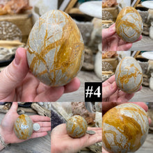 Bild in Galerie-Viewer laden, Onyx 2.5" Eggs from Mexico