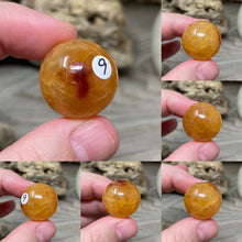 Bild in Galerie-Viewer laden, Carnelian Snakeskin 22mm Spheres