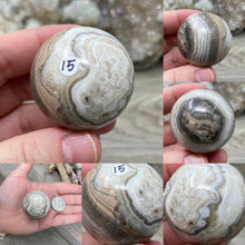 Bild in Galerie-Viewer laden, Zebra Onyx 1.5" Spheres from Mexico