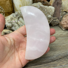 将图像加载到图库查看器中,Pink Calcite / Mangano Calcite 4" Moon