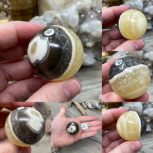 Bild in Galerie-Viewer laden, Zebra Onyx 1.5" Spheres from Mexico