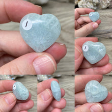 Bild in Galerie-Viewer laden, Aquamarine Pocket Hearts