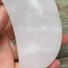将图像加载到图库查看器中,Pink Calcite / Mangano Calcite 4" Moon