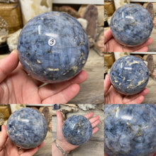 Bild in Galerie-Viewer laden, Dumortierite "Blue Quartz" Large Sphere #03 - 3.35" / 85mm