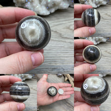 Bild in Galerie-Viewer laden, Zebra Onyx 1.5" Spheres from Mexico