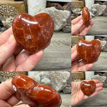 将图像加载到图库查看器中,Red Calcite Hearts