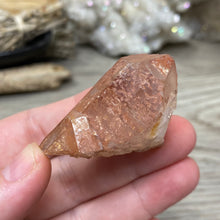 Cargar imagen en el visor de la galería, Red / Tangerine Quartz Cluster #112