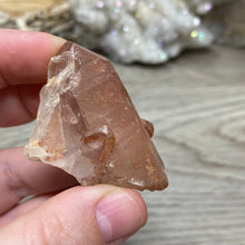 Cargar imagen en el visor de la galería, Red / Tangerine Quartz Cluster #112