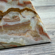 Load image into Gallery viewer, Green Onyx 4" Pyramid #03