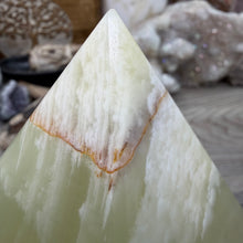 Load image into Gallery viewer, Green Onyx 4" Pyramid #04