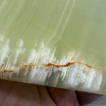 Load image into Gallery viewer, Green Onyx 4" Pyramid #04