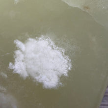 Load image into Gallery viewer, Green Onyx 4" Pyramid #04