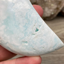 Bild in Galerie-Viewer laden, Blue Aragonite Moon #04