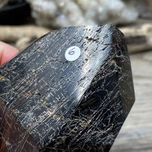 Bild in Galerie-Viewer laden, Black Tourmaline with Hematite and Feldspar Tower #06