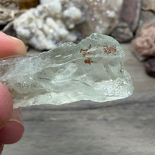 Bild in Galerie-Viewer laden, Prasiolite - Green Amethyst Rough #02