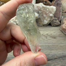 Bild in Galerie-Viewer laden, Prasiolite - Green Amethyst Rough #04