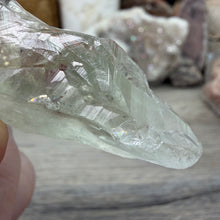 Bild in Galerie-Viewer laden, Prasiolite - Green Amethyst Rough #04