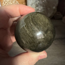Cargar imagen en el visor de la galería, Gold Sheen Obsidian 54mm Sphere #02