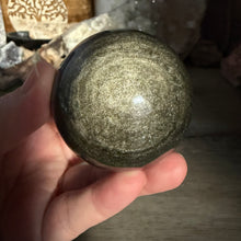 Chargez l'image dans la visionneuse de la galerie, Gold Sheen Obsidian 54mm Sphere #04