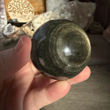 Chargez l'image dans la visionneuse de la galerie, Gold Sheen Obsidian 54mm Sphere #04