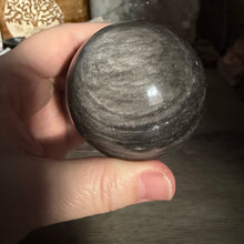 将图像加载到图库查看器中,Silver Sheen Obsidian 60mm Sphere #06