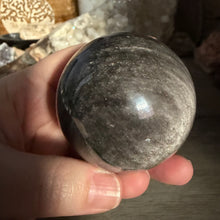 将图像加载到图库查看器中,Silver Sheen Obsidian 60mm Sphere #06