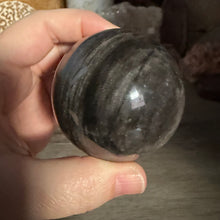 将图像加载到图库查看器中,Silver Sheen Obsidian 60mm Sphere #06
