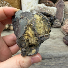 Bild in Galerie-Viewer laden, Hematite with Exposed Golden Rutile #04