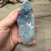Carica l'immagine nel visualizzatore di Gallery, Celestite Semi-Polished Standing Freeform