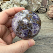 Cargar imagen en el visor de la galería, Chevron Amethyst 60mm Sphere