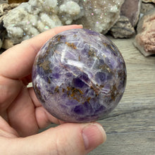 Cargar imagen en el visor de la galería, Chevron Amethyst 60mm Sphere