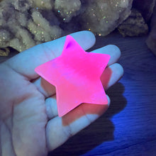 Bild in Galerie-Viewer laden, Pink Calcite / Mangano Calcite 2" Star #02