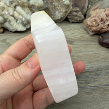 Load image into Gallery viewer, Pink Calcite / Mangano Calcite 3" Star #10