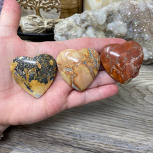 Bild in Galerie-Viewer laden, Maligano Puffy Heart Stones