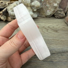 Load image into Gallery viewer, Pink Calcite / Mangano Calcite 3" Star #13