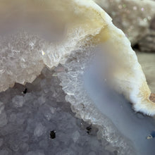 Load image into Gallery viewer, Agate Polished Geode #02