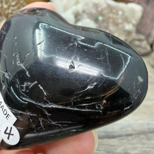 Bild in Galerie-Viewer laden, Black Tourmaline with Hematite Heart #04