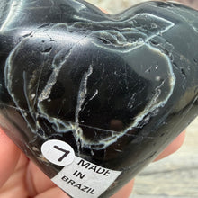 Bild in Galerie-Viewer laden, Black Tourmaline with Hematite Heart #07