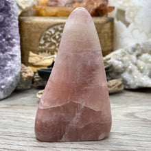 Bild in Galerie-Viewer laden, Rose Calcite Freeform #02
