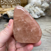 Bild in Galerie-Viewer laden, Rose Calcite Freeform #03