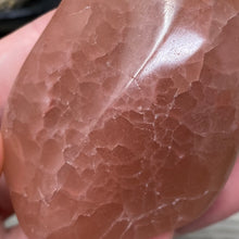 Bild in Galerie-Viewer laden, Rose Calcite Freeform #03