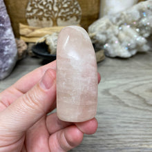 Bild in Galerie-Viewer laden, Rose Calcite Freeform #04