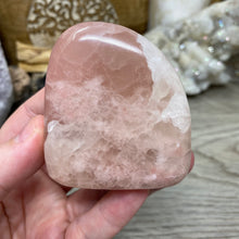 Bild in Galerie-Viewer laden, Rose Calcite Freeform #05